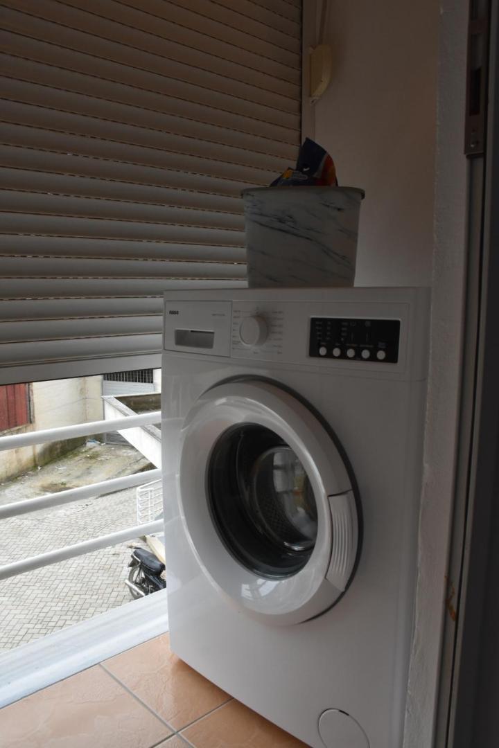 Leo Apartment Permet Luaran gambar